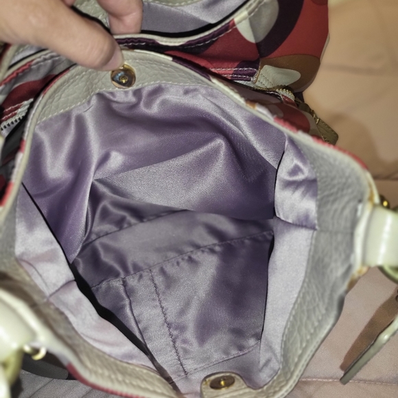 Coach Madison OP ART Hobo purse - Picture 5 of 12